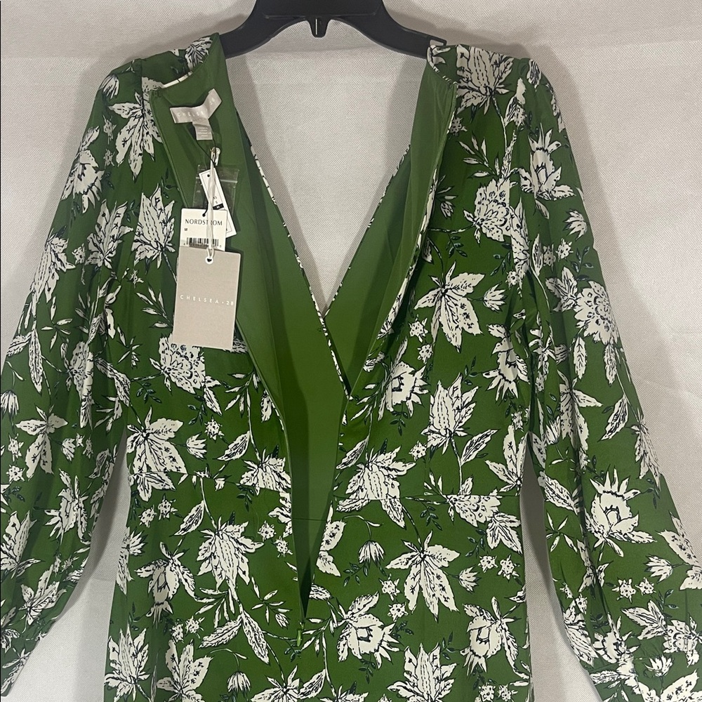 Chic Green Floral Long Sleeve Dress - Picture 9 of 10